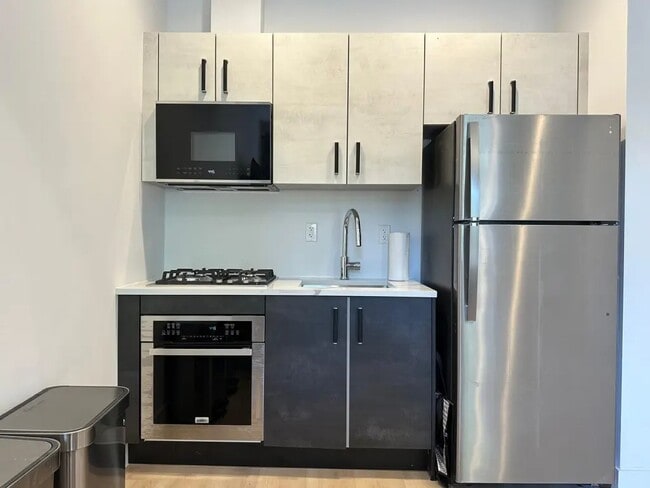 Photo - Furnished room/NOT APARTMENT Unit 1