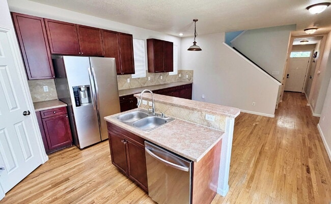 Fantastic 4 Bed 2.5 Bath + Office 2 Car Attached Garage in Murphy Creek Community Pool + Tennis C...