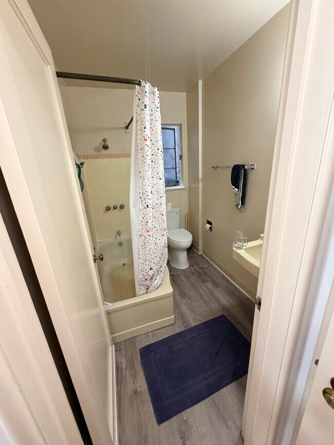 Photo - 1815 Spruce St Unidad 103