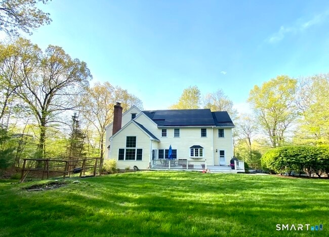 Photo - 12 Carriage Hill Rd