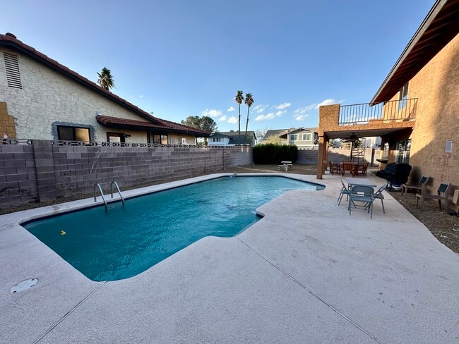 Photo - 4329 Murillo St