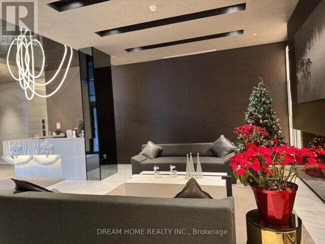 Photo - 609 Avenue Rd Unit 306