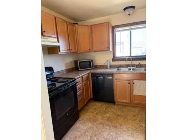 Photo - Beautiful Fruita Living!!