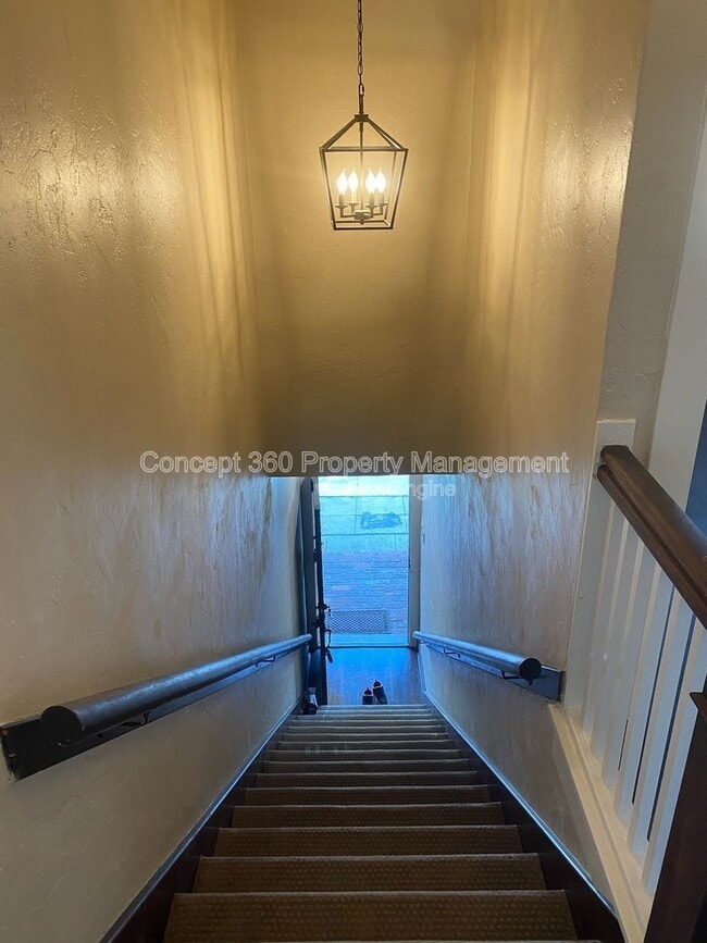Photo - 1144 E Appleton St Unit 2
