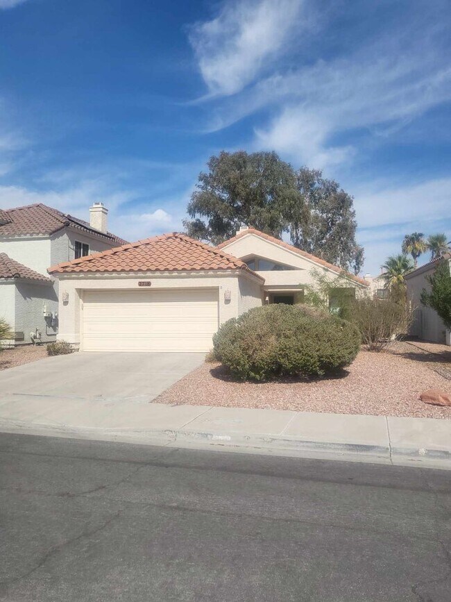 3 Bedroom home in Henderson - 3 Bedroom home in Henderson