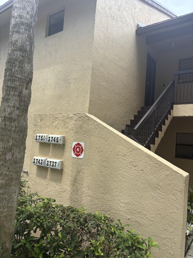 3751 Cocoplum Cir Unidad 3564
