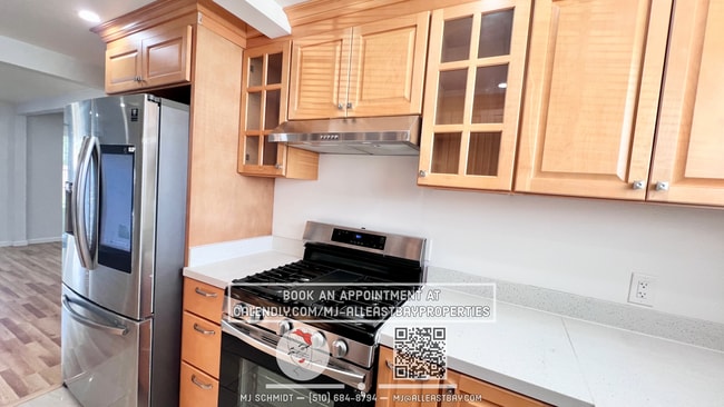 Photo - 3 bedroom home in El Sabrante with EV charger, 2 paring spots, 1 car garage, ac/heat!