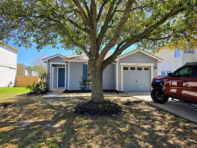 Building Photo - 6527 Fairbrook Park Ln