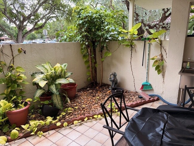 Building Photo - 9020 SW 125th Ave Unit F107