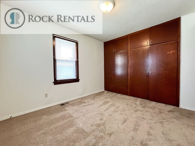 Photo - 705 W 18th Ave