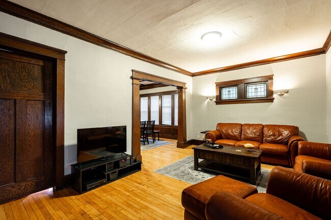 Photo - Oakland Upper Flat