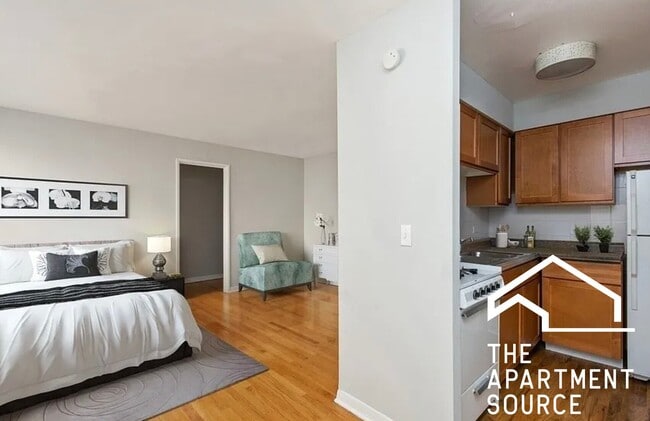 Photo - 510 W Briar Pl Unit 510 West Briar Place