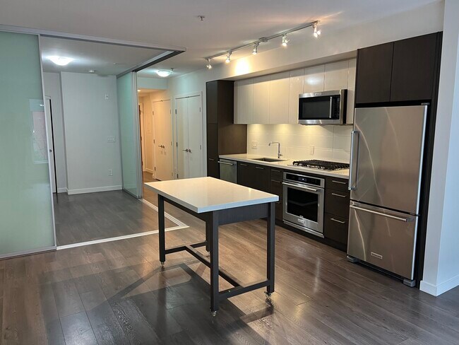 Photo - 302-384 E 1st Avenue Unité 302