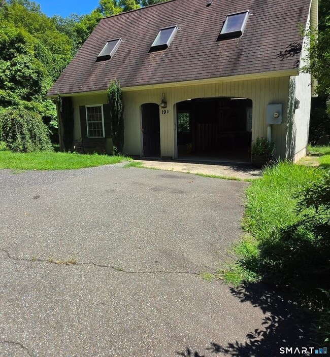 Photo - 19 Moodus Leesville Rd