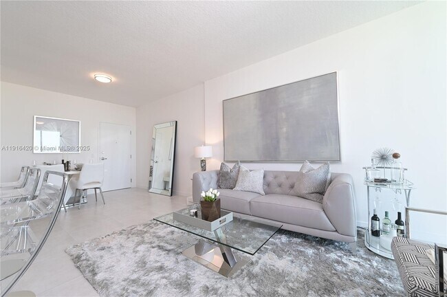 Photo - 514 SW 22nd Ave Unit 204