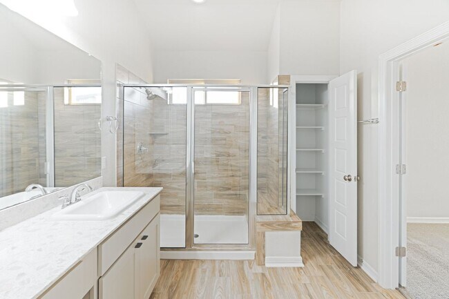 Photo - 2212 Dillon Pond Ln