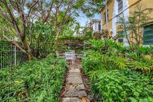 Photo - 846 Jefferson Ave Unidad 7