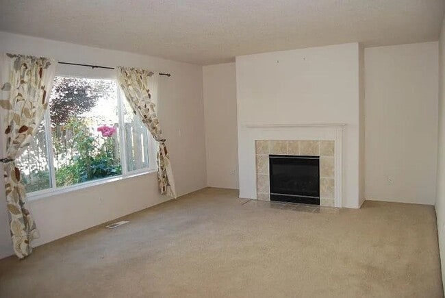 16847 NW Oak Creek Dr