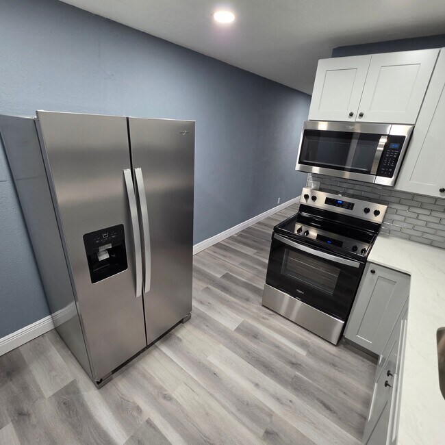Photo - 5802 NW 12th St Unidad H
