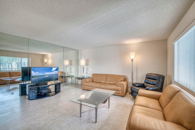 15108 Ashland Dr Unit 215