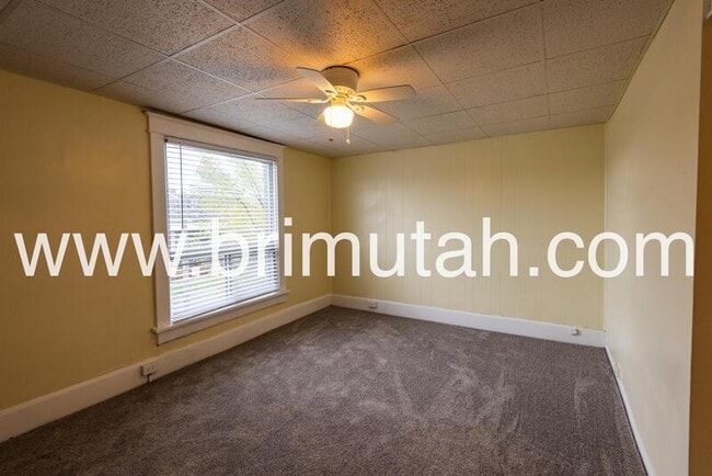 Photo - 273-275 S. 400 E. - 11