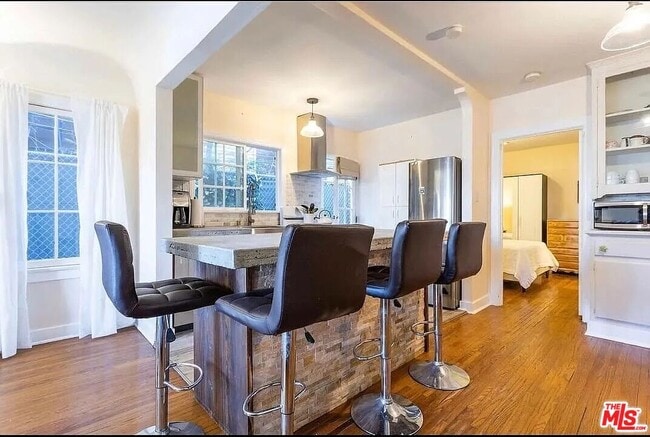 Building Photo - 11325 Mississippi Ave Unit A