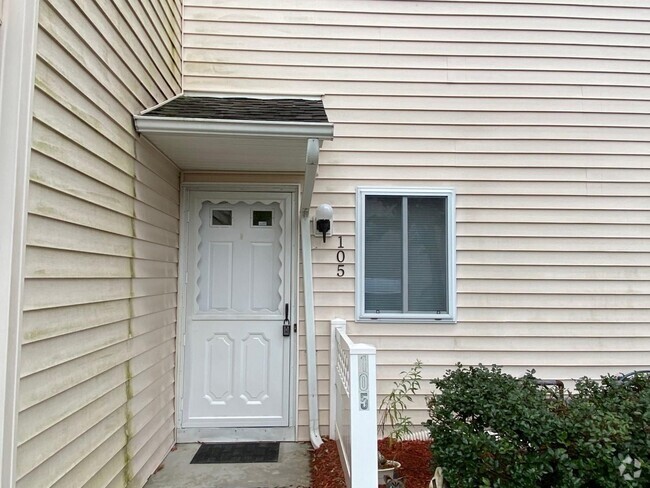 Building Photo - 105 Gregory Ct Rental