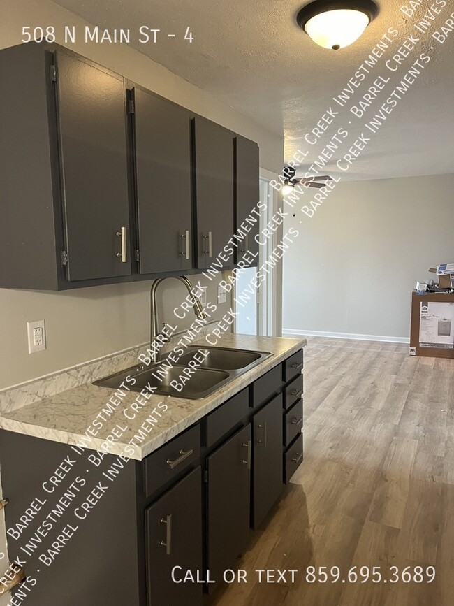 2-Bed 1-Bath Apartment - 2-Bed 1-Bath Apartment Unit 4