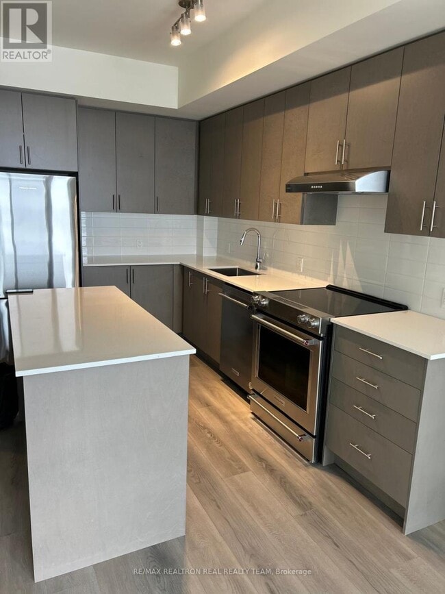 Photo - 8960 Jane St Unit 1211