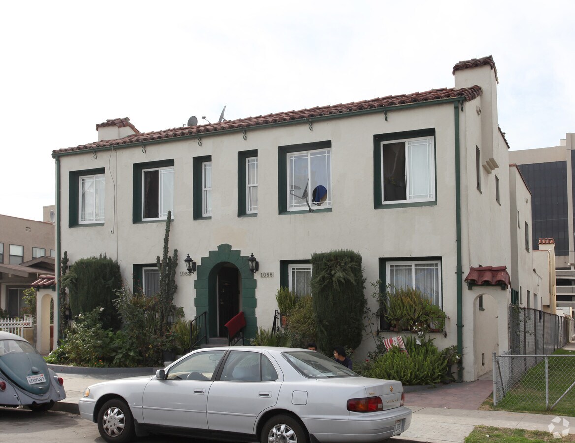 Photo - 1049-1055 Lime Ave