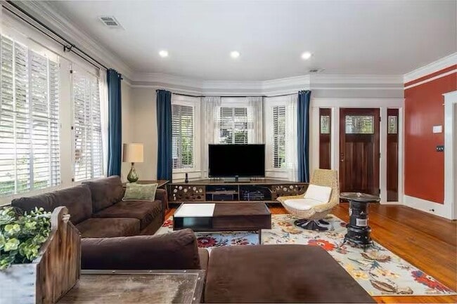 Photo - 6 White St NW