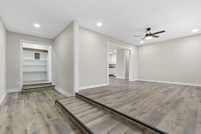 Photo - 2902 W Scott St