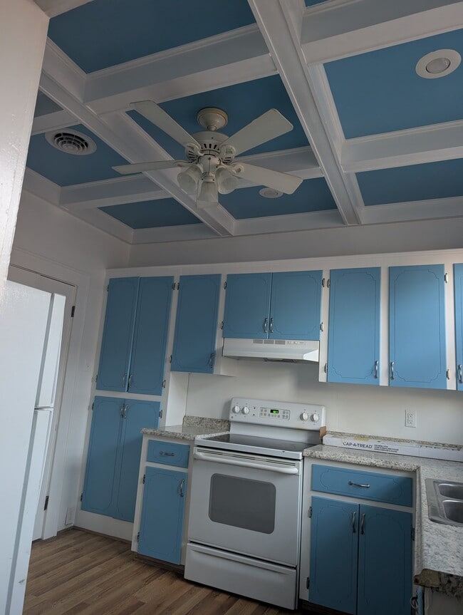 Photo - 117 1/2 Park Rd