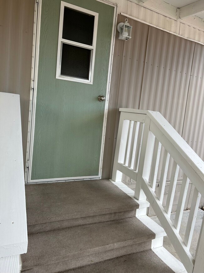 Front Door - 604 Havasu Ln