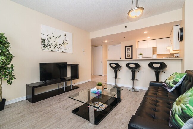 Photo - 109 Rue Charlotte Unit ID1261757P