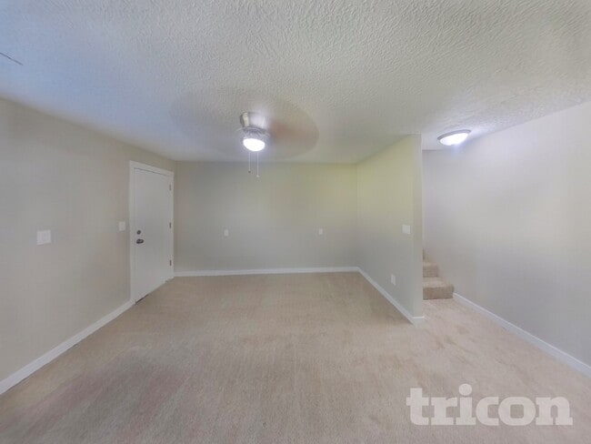Photo - 706 NE 126th St