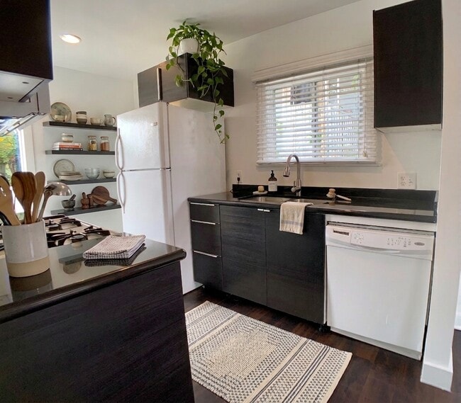 Photo - 2153 Kent St Unit 2153.5