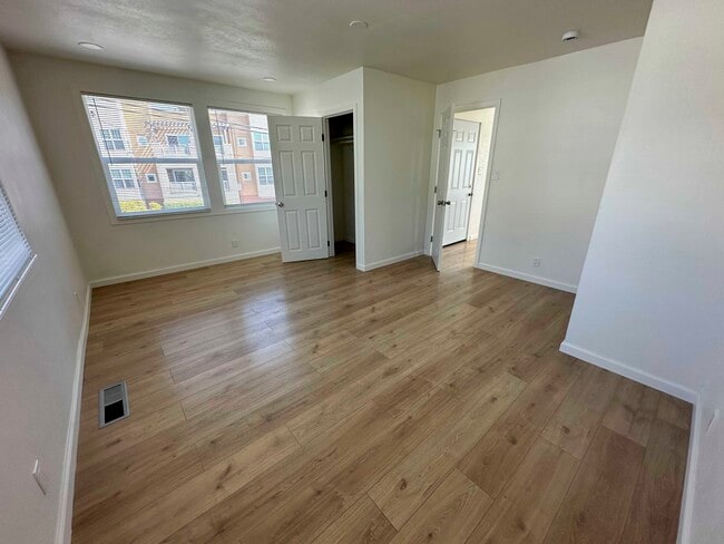 Photo - 3517 Lincoln Ave