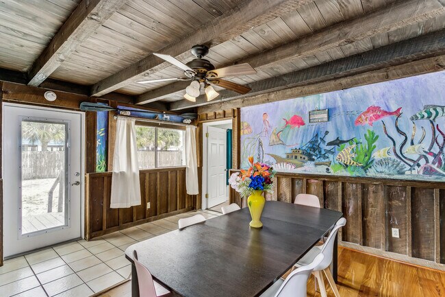 Photo - 1402 Via De Luna Dr