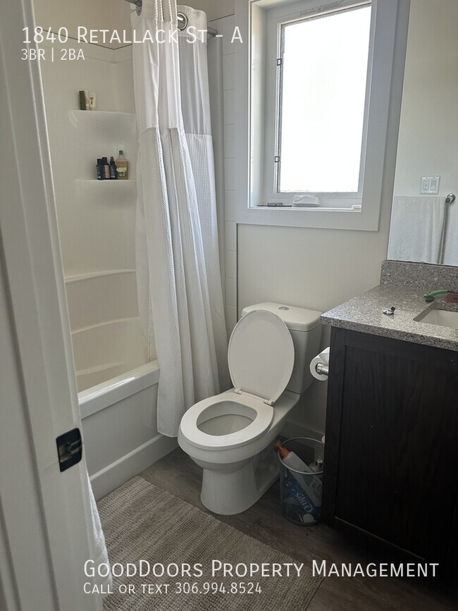 Photo - 1840 Retallack St