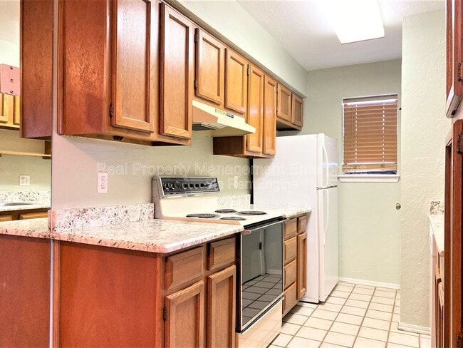 Photo - 11431 Springhollow Rd Unit 1305