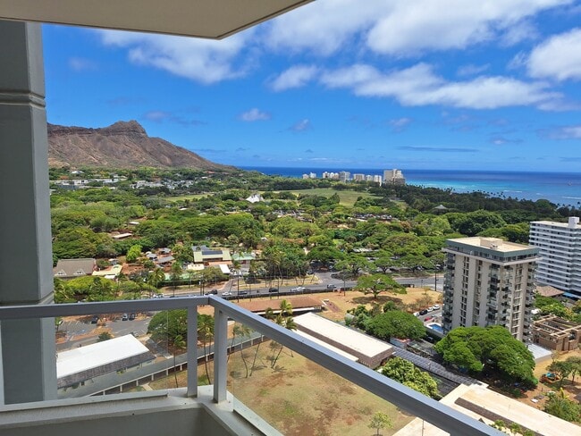 Photo - 2600 Pualani Way Townhome