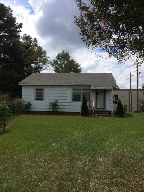 Photo - 2839 US-78 House