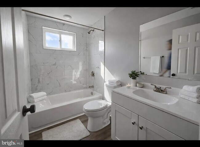 Photo - 49 W Diamond Ave