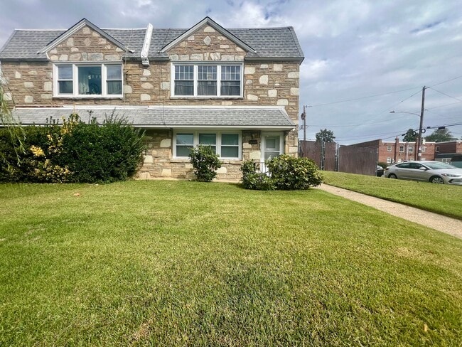 Photo - Stunning 2-Bedroom Apartment in Rhawnhurst! Available NOW!