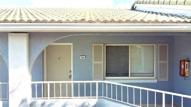 Building Photo - 120 BLUE POINT Way Unit 320