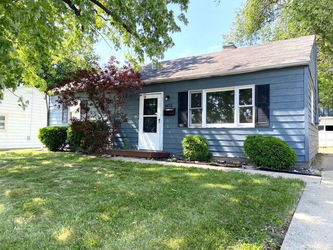 Building Photo - 903 W Purtscher Dr