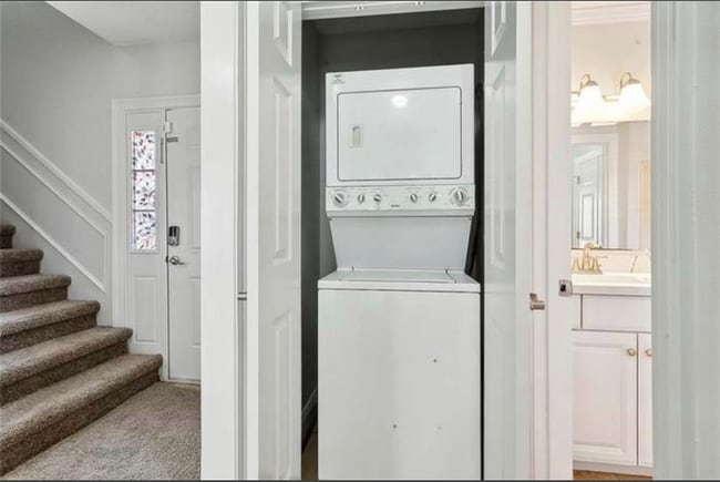 Photo - 1500 W Esplanade Ave