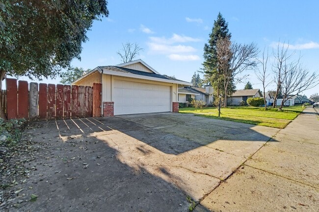 Photo - Room to Relax — Spacious 3-Bedroom Home with a Big Backyard