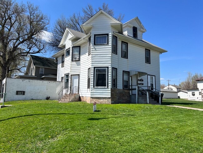 1BR/1BA Apartment in Multi-Family Unit - 1BR/1BA Apartment in Multi-Family Unit Unit Apt. 2